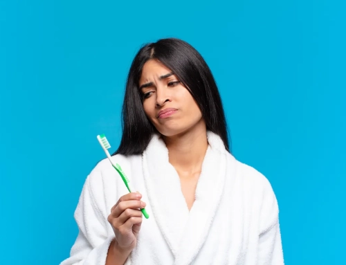Errores al cepillar los dientes que afectan tu salud bucal